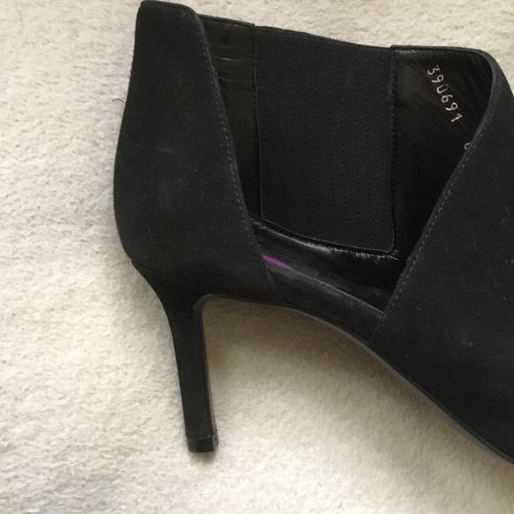New Aquatalia black suede open sided booties 8.5 - Picture 6 of 11